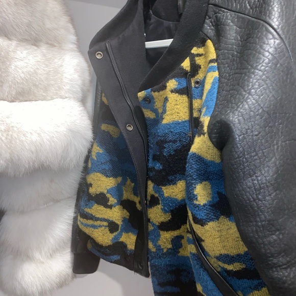 GRYPHON
Genuine leather/Wool Printed #jacket #coat #varsity #bomber - Picture 4 of 6